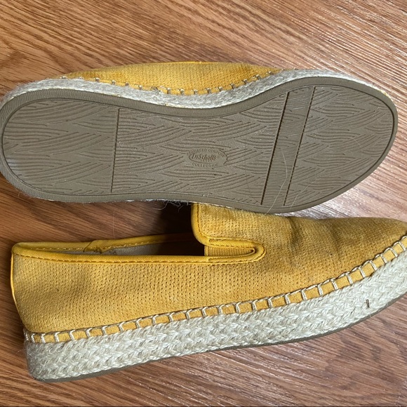 Slip ons - Picture 3 of 3